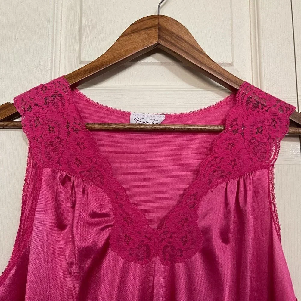 Vintage Vanity Fair Women's Pink Sleeveless Lace Trim Satin Nightgown Medium - Picture 3 of 7